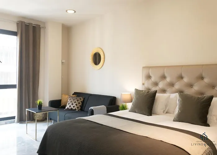 Living4Malaga Golden Suite